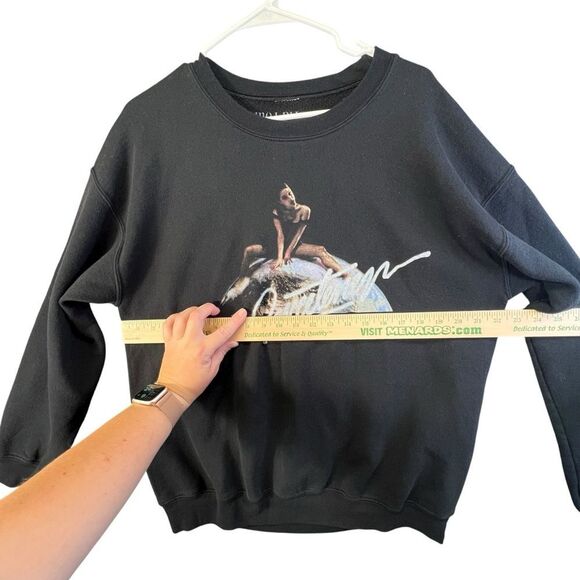 Large oversized fit Ariana Grande World Tour Sweatshirt God Is A Woman - Picture 9 of 14